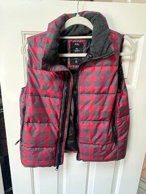 Gap Puffy Vest